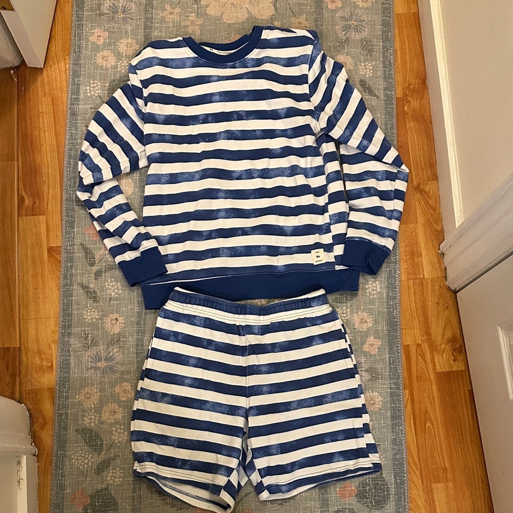 Free Assembly Striped Blue and White Sweatshirt and Shorts Set